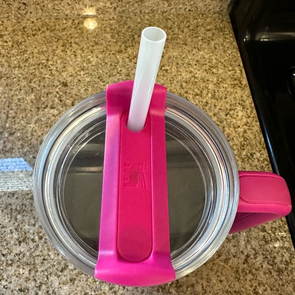 40oz Stanley Ombre tumbler. - Picture 3 of 6